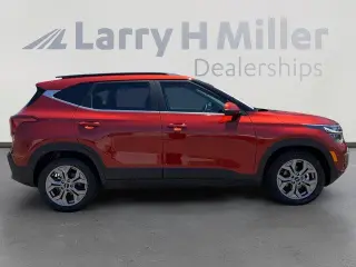 Kia Seltos 2024 S 4dr SUV