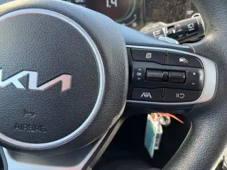 Kia Sportage Hybrid 2023 AWD LX 4dr SUV