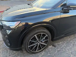 Audi Q4 e-tron 2022 AWD quattro Premium Plus 50 4dr SUV