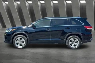 Toyota Highlander 2019 AWD Limited 4dr SUV