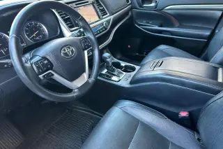 Toyota Highlander 2019 AWD Limited 4dr SUV
