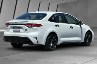Toyota Corolla Hybrid 2026 SE 4dr Sedan