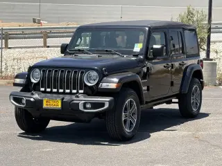 Jeep Wrangler 2023 4x4 Sahara 4dr SUV