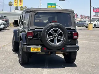 Jeep Wrangler 2023 4x4 Sahara 4dr SUV