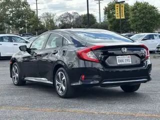 Honda Civic 2019 LX 4dr Sedan CVT