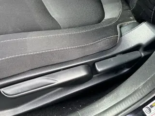 Honda Civic 2019 LX 4dr Sedan CVT