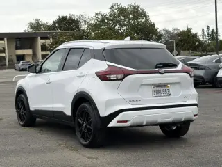 Nissan Kicks 2023 SV 4dr Crossover