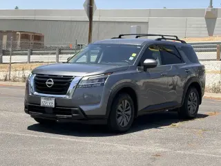 Nissan Pathfinder 2022 SV 4dr SUV