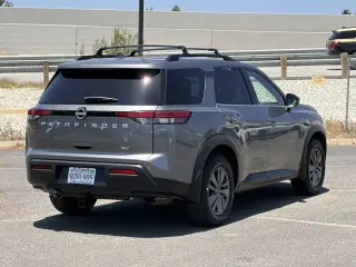 Nissan Pathfinder 2022 SV 4dr SUV