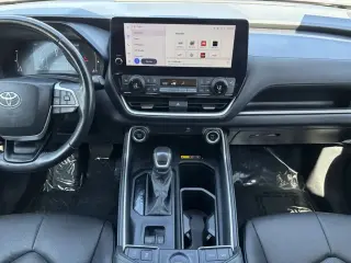Toyota Grand Highlander 2024 AWD XLE 4dr SUV