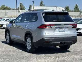 Toyota Grand Highlander 2024 AWD XLE 4dr SUV