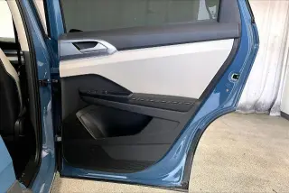 Volkswagen Taos 2025 SE 4dr SUV
