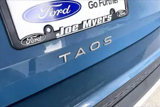 Volkswagen Taos 2025 SE 4dr SUV