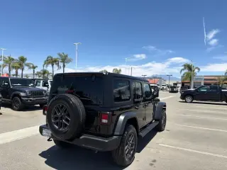Jeep Wrangler 2025 4x4 Sport 4dr SUV