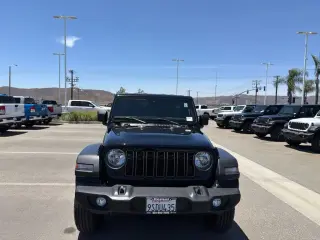 Jeep Wrangler 2025 4x4 Sport 4dr SUV