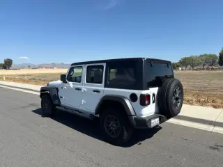 Jeep Wrangler 2025 4x4 Sport 4dr SUV