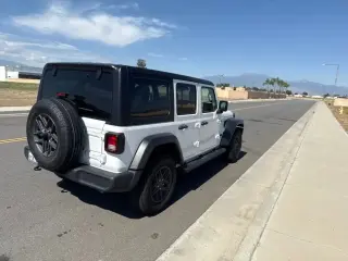 Jeep Wrangler 2025 4x4 Sport 4dr SUV