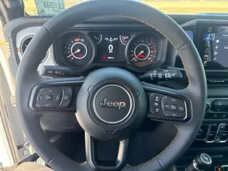 Jeep Wrangler 2025 4x4 Sport 4dr SUV