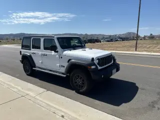 Jeep Wrangler 2025 4x4 Sport 4dr SUV