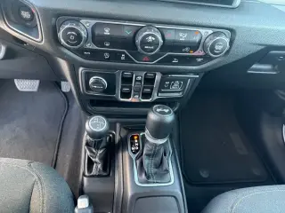 Jeep Wrangler 2025 4x4 Sport 4dr SUV