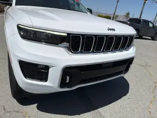 Jeep Grand Cherokee 2023 4x4 Overland 4dr SUV