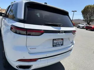 Jeep Grand Cherokee 2023 4x4 Overland 4dr SUV