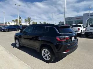 Jeep Compass 2024 4x4 Latitude 4dr SUV