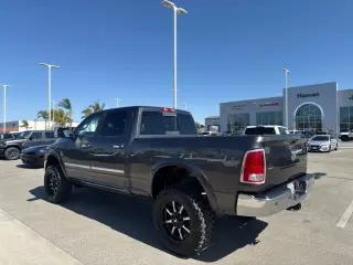 Ram 2500 2015 4x4 Laramie 4dr Crew Cab 6.3 ft. SB Pickup