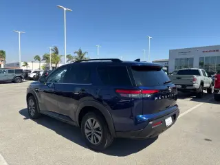 Nissan Pathfinder 2024 SV 4dr SUV