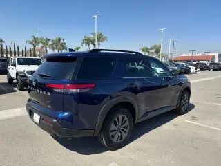 Nissan Pathfinder 2024 SV 4dr SUV