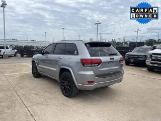 Jeep Grand Cherokee 2021 4x2 Laredo E 4dr SUV