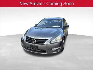 Nissan Altima 2015 2.5 S 4dr Sedan