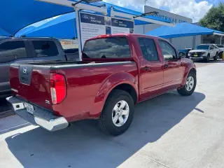 Nissan Frontier 2009 4x2 LE Crew Cab Short Bed 4dr 5A