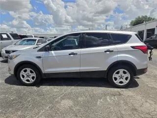 Ford Escape 2019 S 4dr SUV