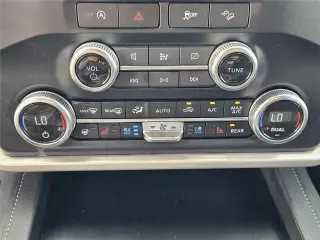 Ford Expedition 2024 4x4 XLT 4dr SUV