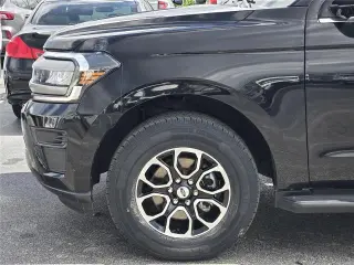 Ford Expedition 2024 4x4 XLT 4dr SUV