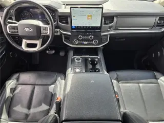 Ford Expedition 2024 4x4 XLT 4dr SUV