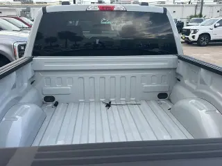 Ford F-150 2023 4x2 XL 4dr SuperCrew 5.5 ft. SB