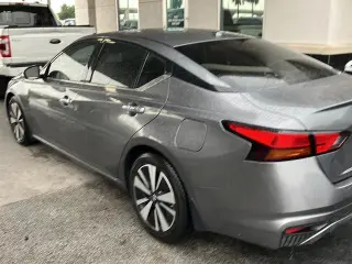 Nissan Altima 2019 2.5 SV 4dr Sedan