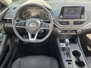 Nissan Altima 2019 2.5 SV 4dr Sedan