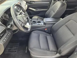 Nissan Altima 2019 2.5 SV 4dr Sedan