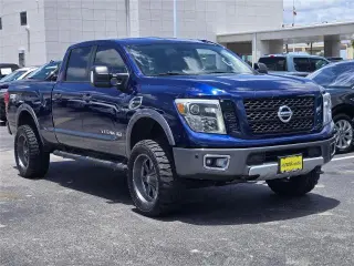 Nissan Titan XD 2016 4x4 S 4dr Crew Cab Pickup (Diesel)