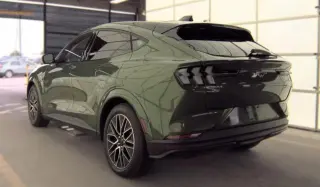 Ford Mustang Mach-E 2025 Premium 4dr SUV