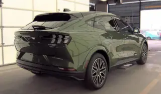 Ford Mustang Mach-E 2025 Premium 4dr SUV