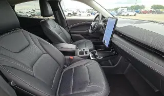 Ford Mustang Mach-E 2025 Premium 4dr SUV