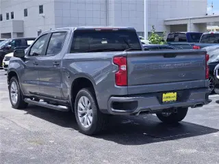Chevrolet Silverado 1500 2019 4x2 Custom 4dr Crew Cab 5.8 ft. SB