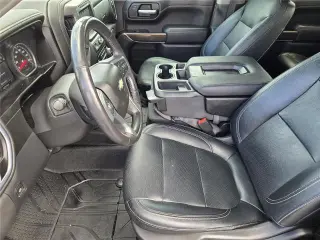 Chevrolet Silverado 1500 2019 4x2 Custom 4dr Crew Cab 5.8 ft. SB