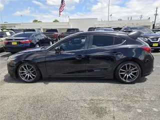 Mazda Mazda3 2018 Touring 4dr Hatchback 6M