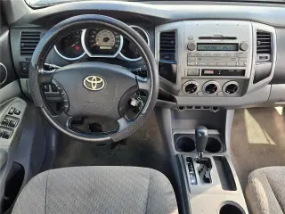 Toyota Tacoma 2010 4x2 PreRunner V6 4dr Double Cab 5.0 ft SB 5A