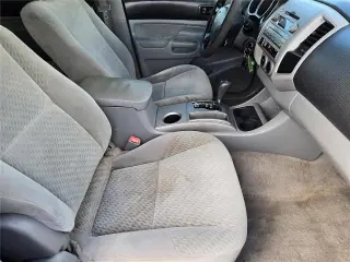 Toyota Tacoma 2010 4x2 PreRunner V6 4dr Double Cab 5.0 ft SB 5A